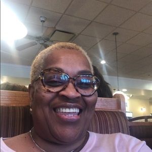 Meet your Posher, Bonita